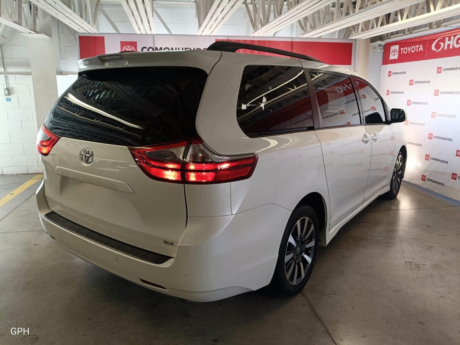 2020 Toyota Sienna 3.5 Xle Piel At
