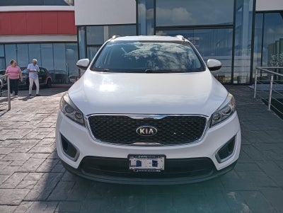 2018 Kia Sorento 2.4 L4 LX Tela 7 Pasajeros At