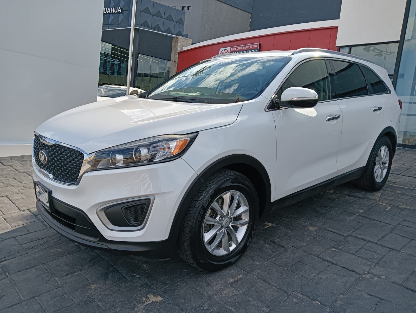 2018 Kia Sorento 2.4 L4 LX Tela 7 Pasajeros At