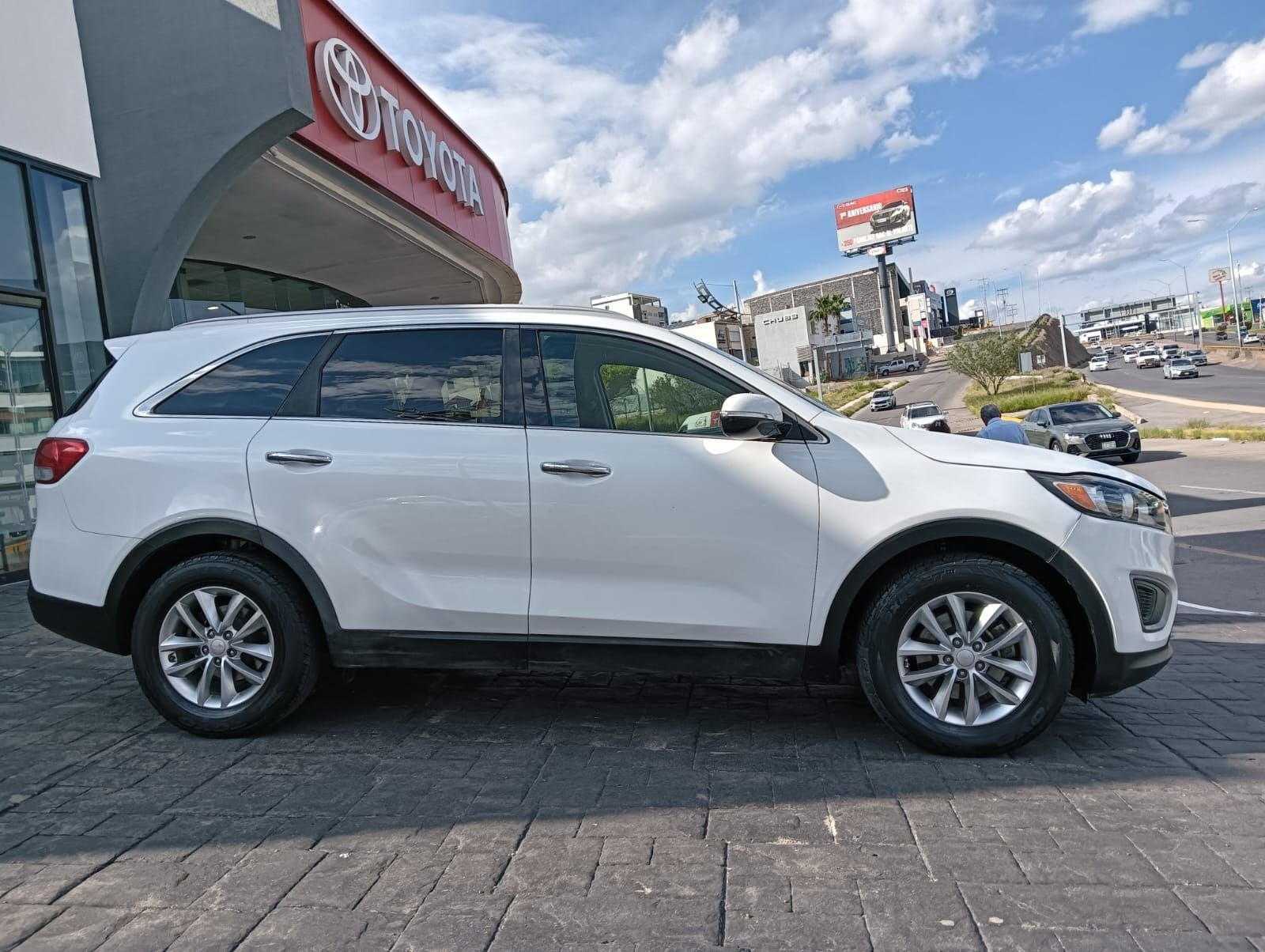 2018 Kia Sorento 2.4 L4 LX Tela 7 Pasajeros At