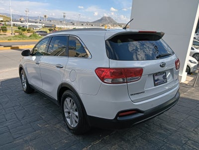 2018 Kia Sorento 2.4 L4 LX Tela 7 Pasajeros At