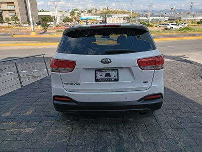 2018 Kia Sorento 2.4 L4 LX Tela 7 Pasajeros At