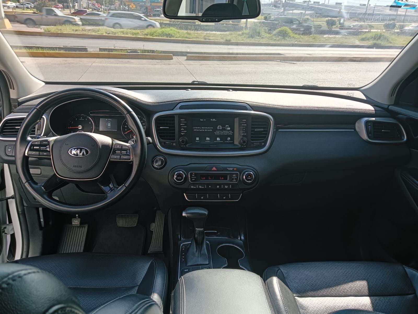 2019 Kia Sorento 2.4 L4 EX Piel 7 Pasajeros At