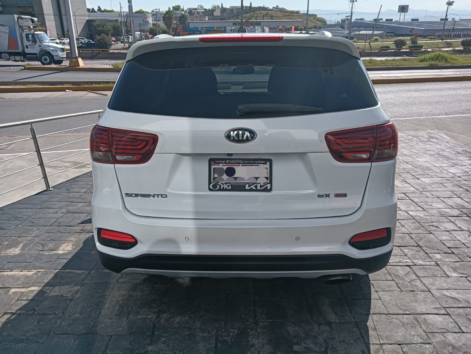 2019 Kia Sorento 2.4 L4 EX Piel 7 Pasajeros At
