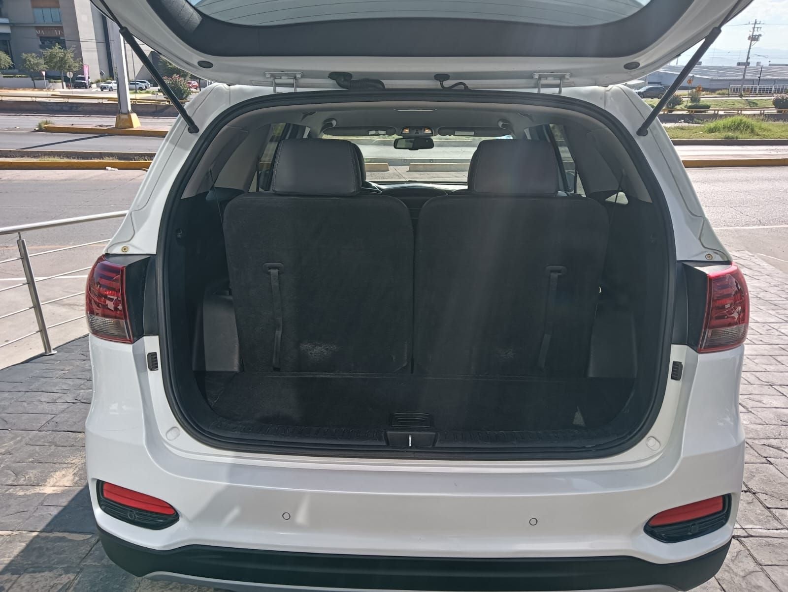 2019 Kia Sorento 2.4 L4 EX Piel 7 Pasajeros At