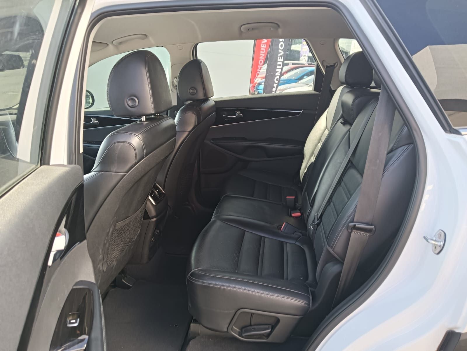 2019 Kia Sorento 2.4 L4 EX Piel 7 Pasajeros At