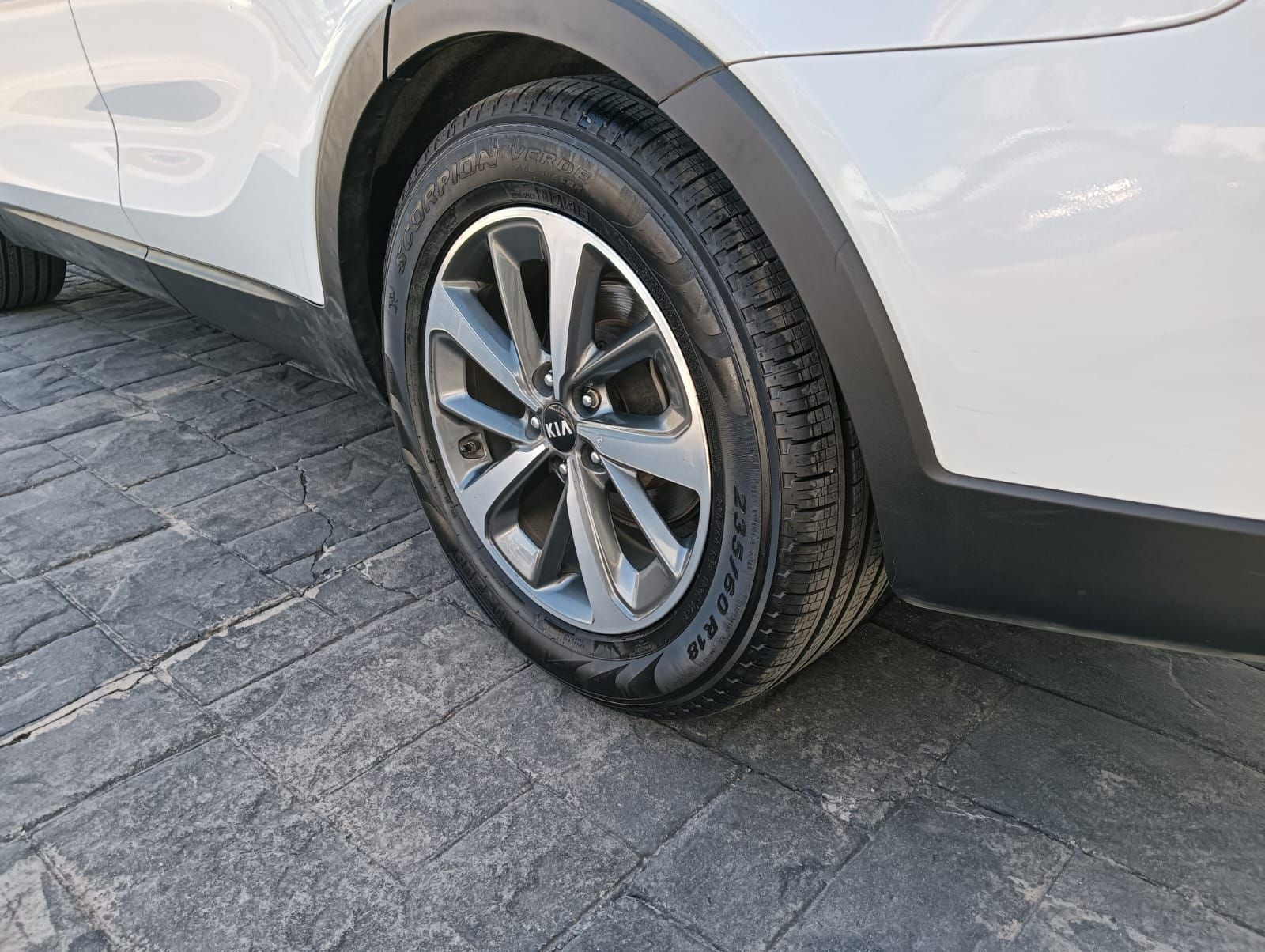 2020 Kia Sorento 2.4 L4 EX Piel 7 Pasajeros At