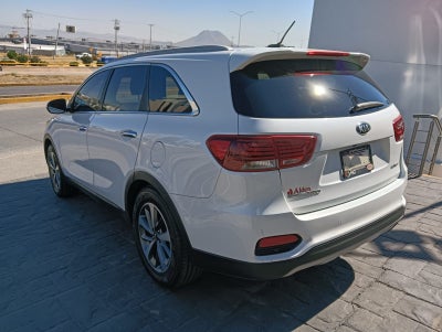 2020 Kia Sorento 2.4 L4 EX Piel 7 Pasajeros At