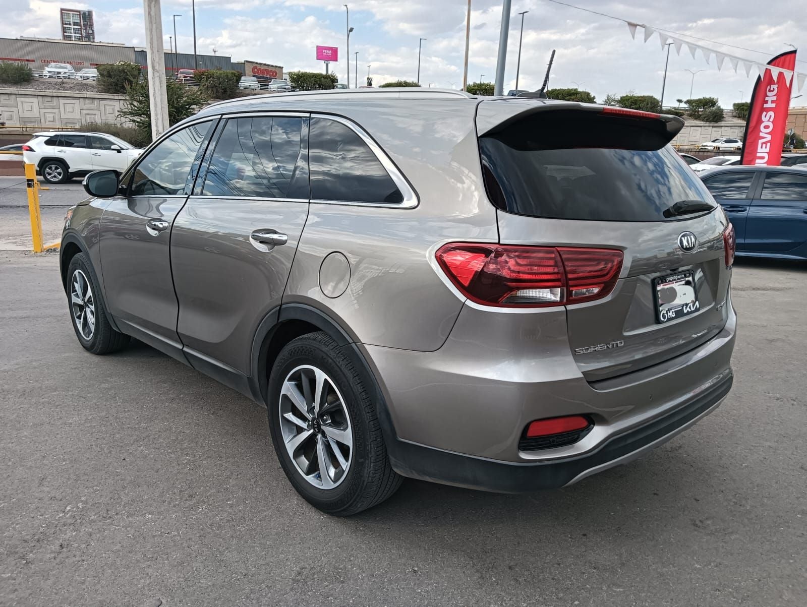 2019 Kia Sorento 2.4 L4 EX Piel 7 Pasajeros At