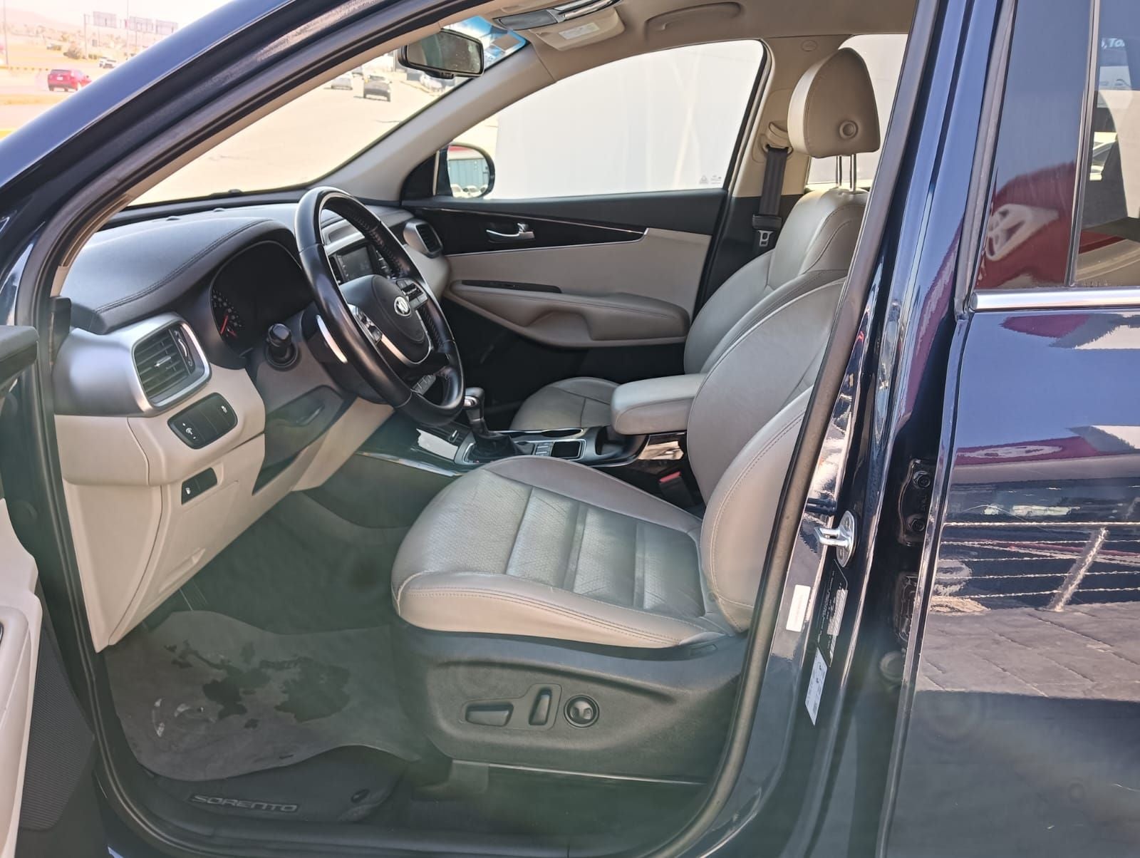 2019 Kia Sorento 2.4 L4 EX Piel 7 Pasajeros At