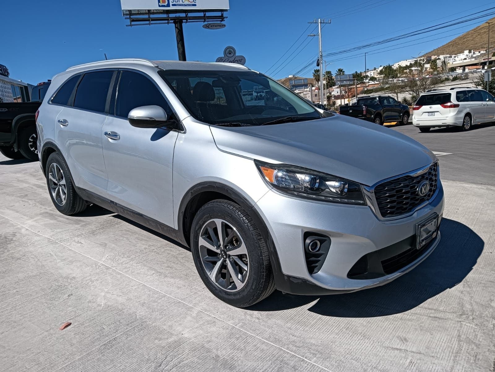 2019 Kia Sorento 2.4 L4 EX Piel 7 Pasajeros At