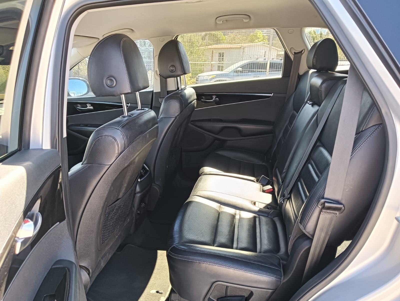 2019 Kia Sorento 2.4 L4 EX Piel 7 Pasajeros At