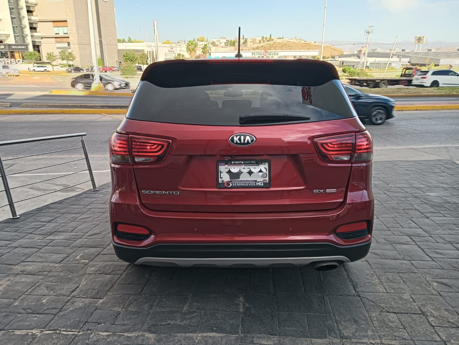 2020 Kia Sorento 2.4 L4 EX Piel 7 Pasajeros At