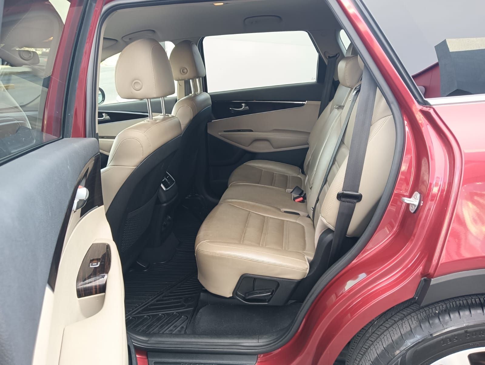 2020 Kia Sorento 2.4 L4 EX Piel 7 Pasajeros At