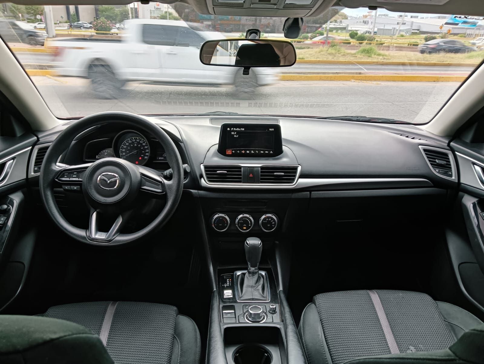 2017 Mazda Mazda 3 2.0 I Sedan At