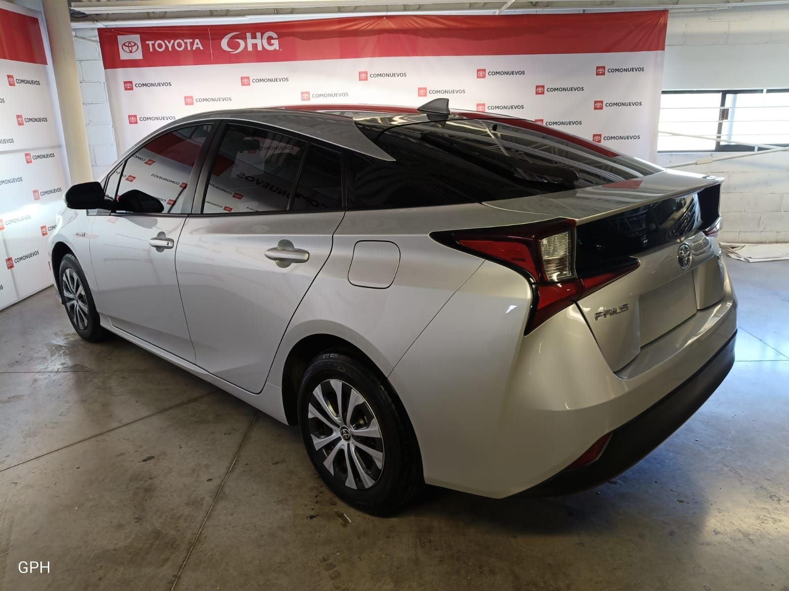 2021 Toyota Prius 1.8 Base Hibrido Cvt