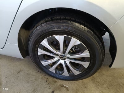 2021 Toyota Prius 1.8 Base Hibrido Cvt