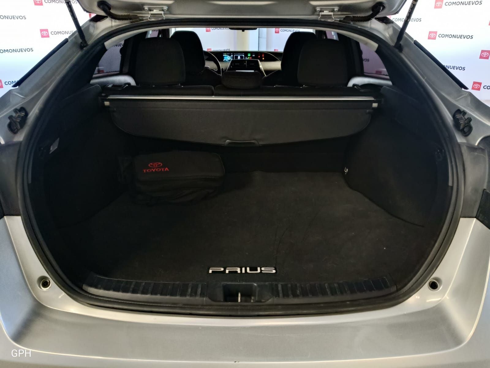 2021 Toyota Prius 1.8 Base Hibrido Cvt