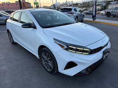2022 Kia Forte 2.0 GT Line 4p At