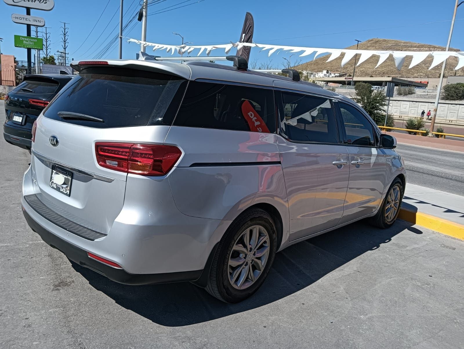 2020 Kia Sedona 3.3 V6 EX Pack Piel 7 Pasajeros At