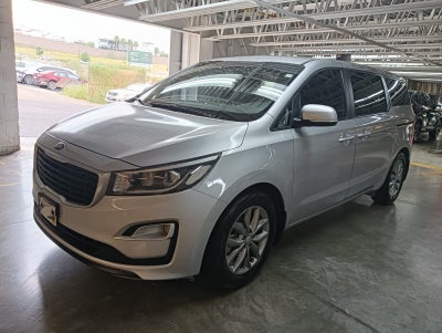 2019 Kia Sedona 3.3 V6 EX Piel 8 Pasajeros At
