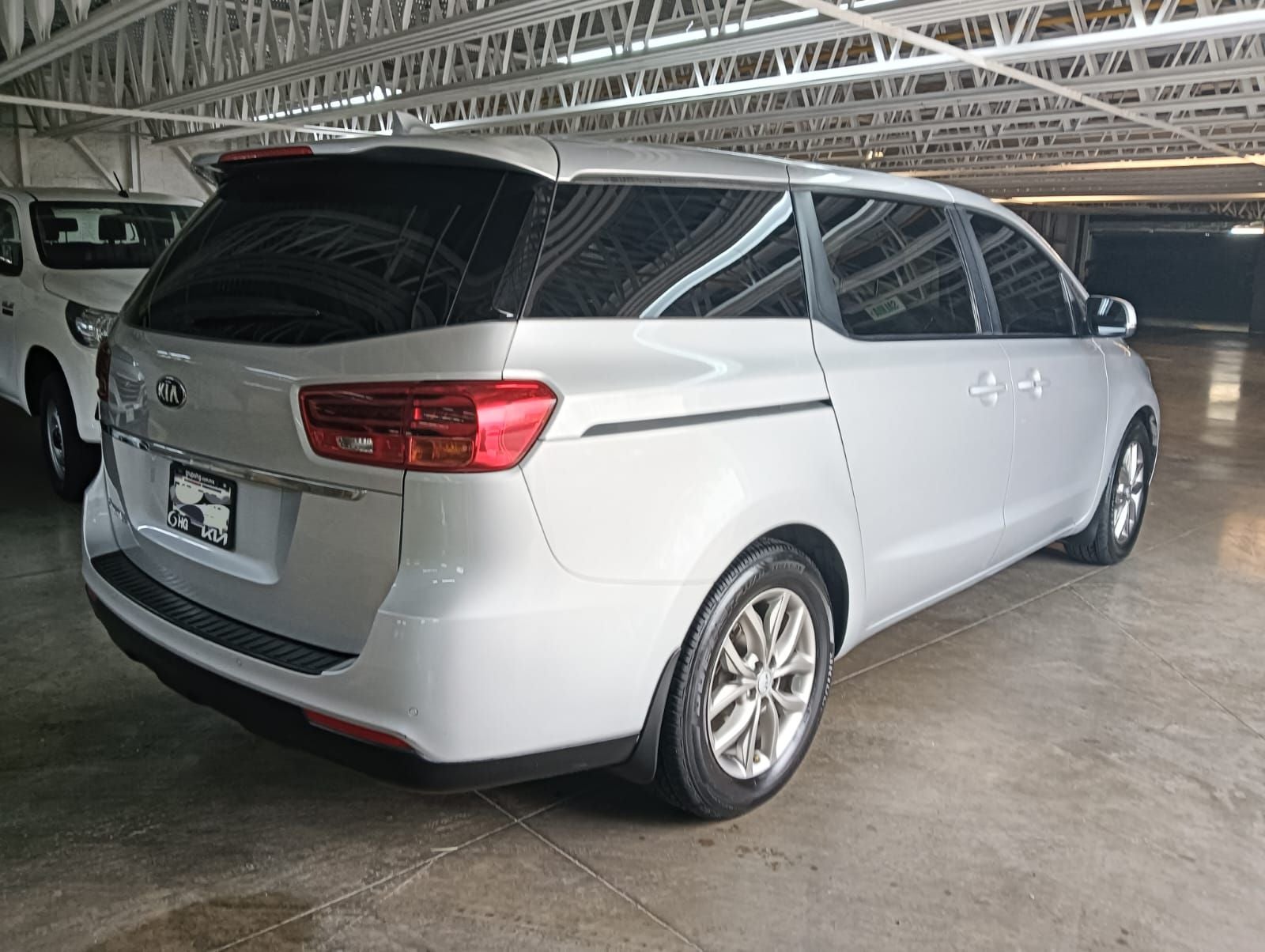 2019 Kia Sedona 3.3 V6 EX Piel 8 Pasajeros At