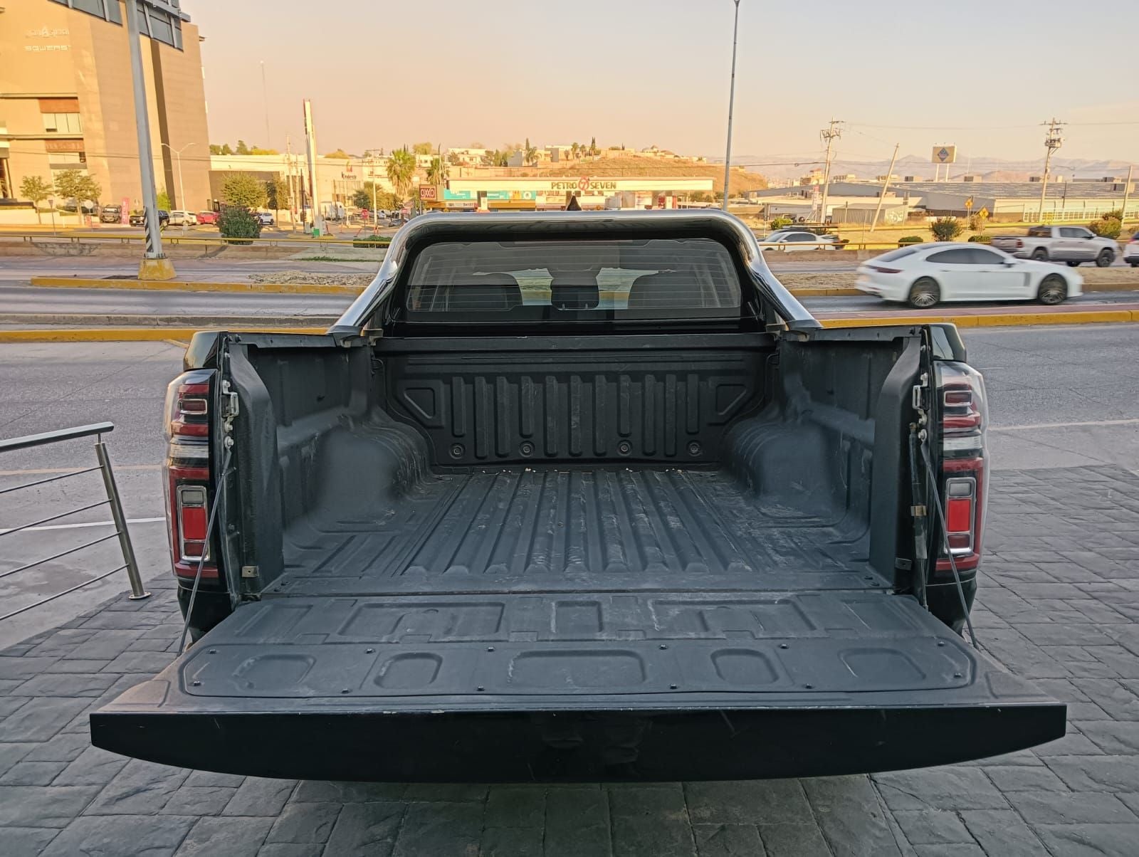 2025 GWM Poer 2.0 Luxury At