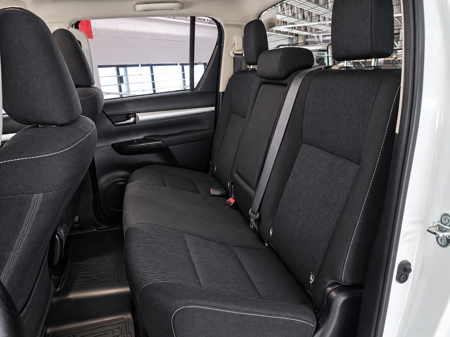 2023 Toyota Hilux 2.8 Tdi Cabina Doble 4x4 At