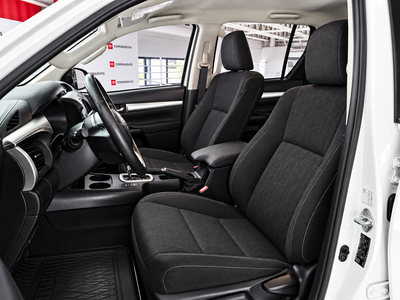 2023 Toyota Hilux 2.8 Tdi Cabina Doble 4x4 At