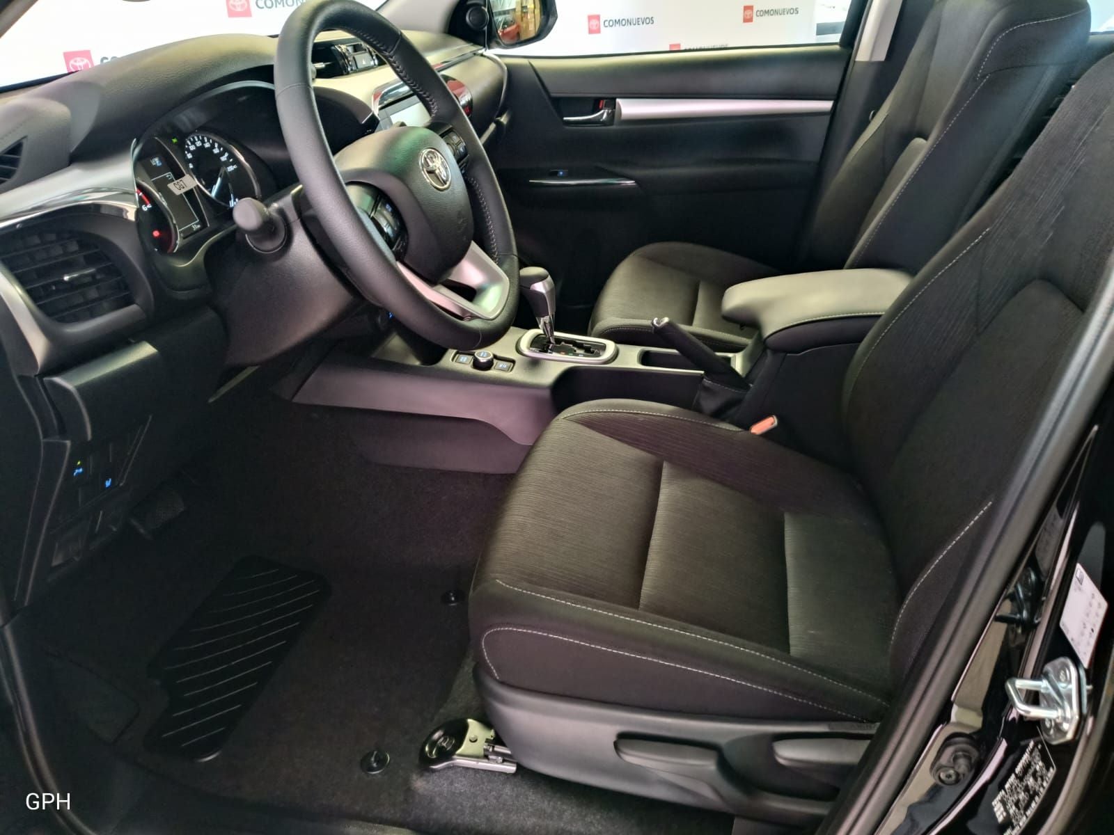 2025 Toyota Hilux 2.8 Doble Cabina Diesel At