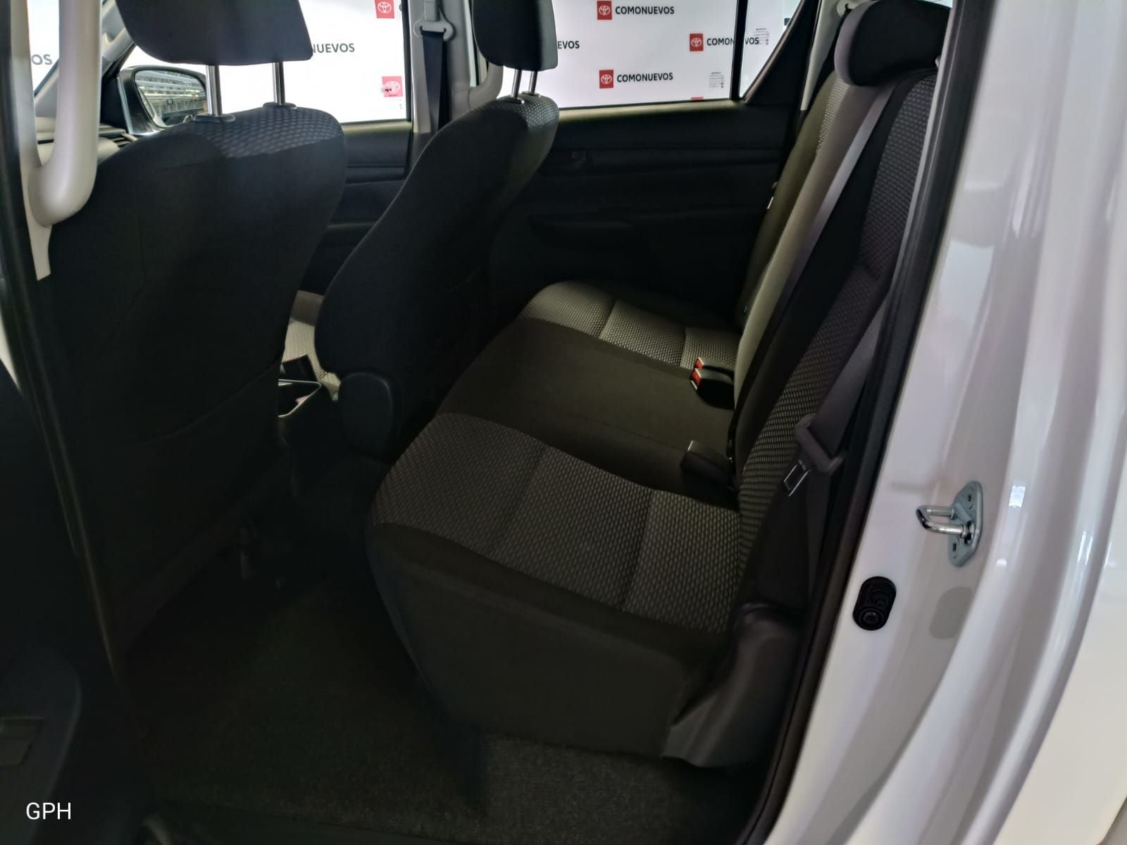 2026 Toyota Hilux 2.7 Doble Cabina MLM Mt