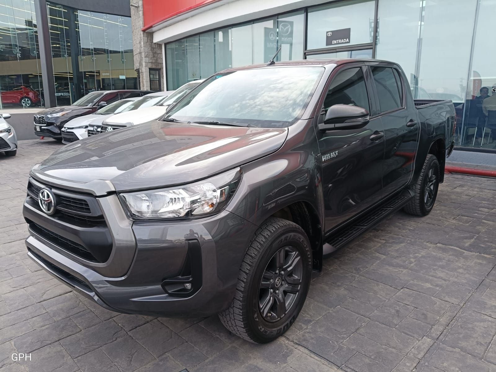 2024 Toyota Hilux 2.7 Doble Cabina Sr Mt