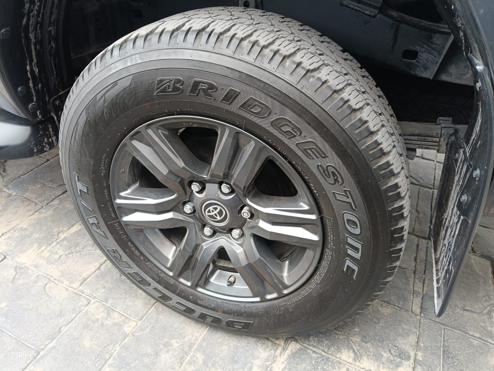 2024 Toyota Hilux 2.7 Doble Cabina Sr Mt