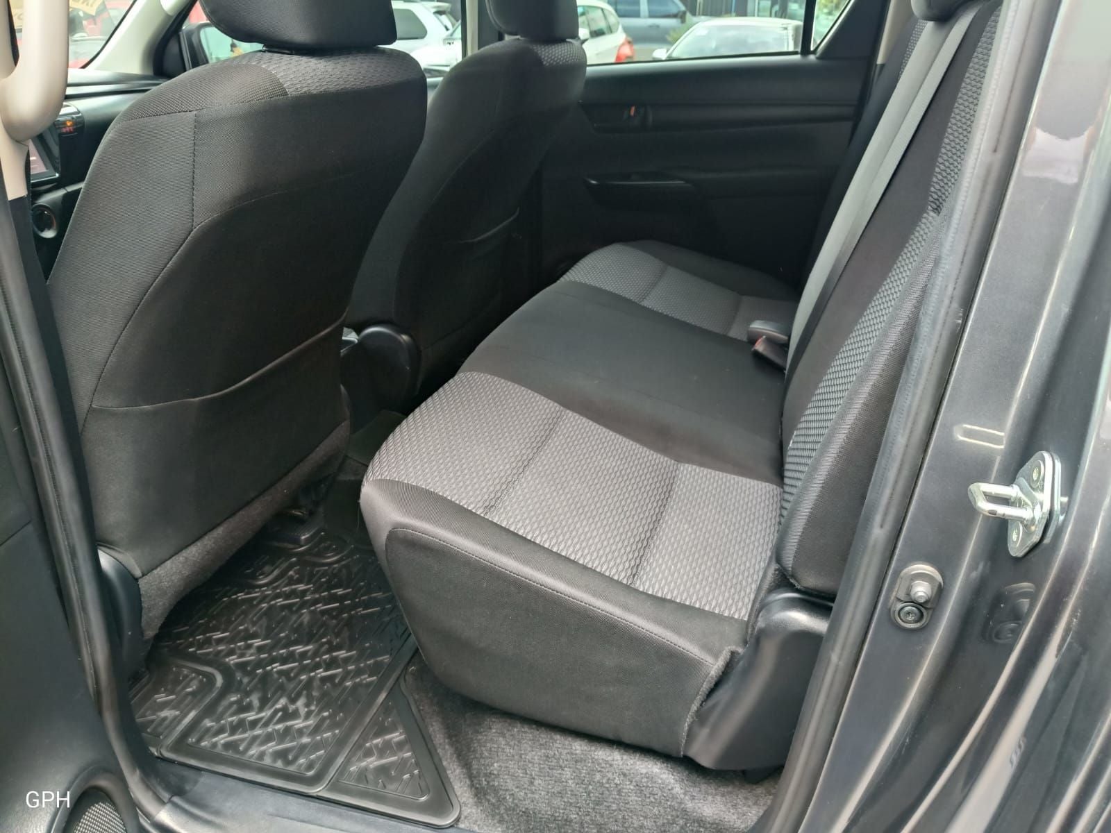 2024 Toyota Hilux 2.7 Doble Cabina Sr Mt