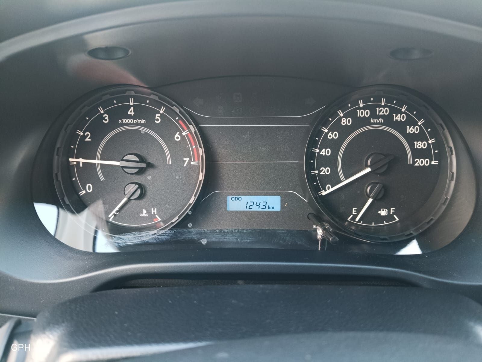 2024 Toyota Hilux 2.7 Doble Cabina Sr Mt