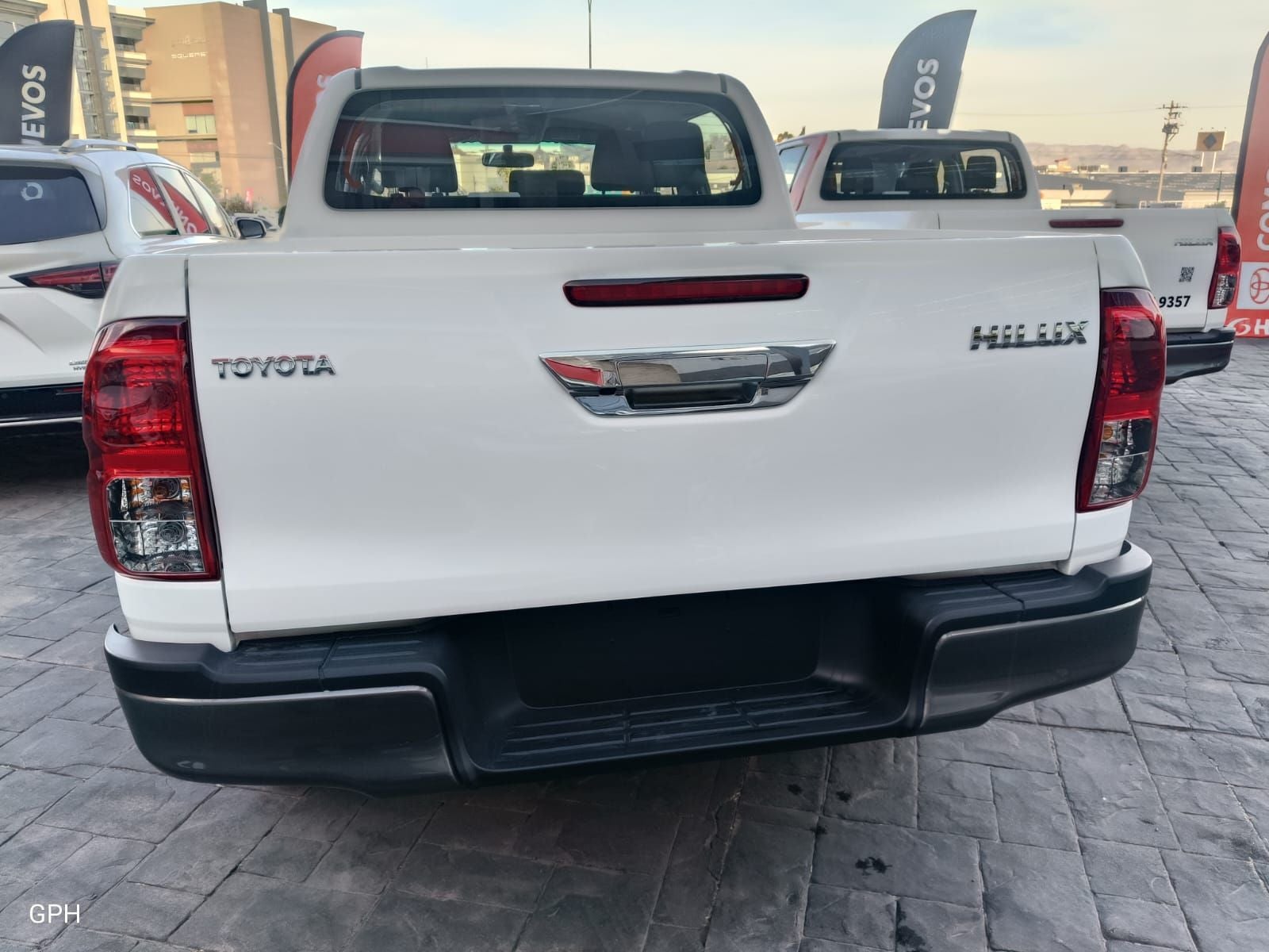 2024 Toyota Hilux 2.7 Doble Cabina Sr Mt