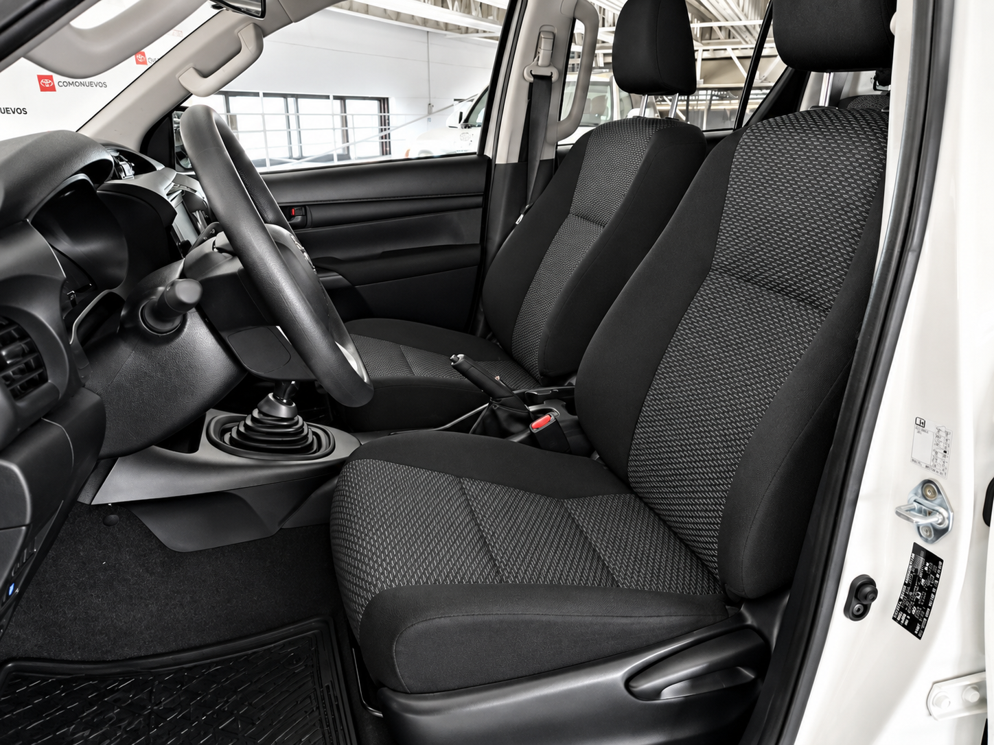 2026 Toyota Hilux 2.7 Doble Cabina MLM Mt