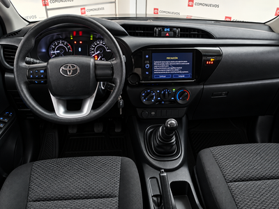 2023 Toyota Hilux 2.7 SR Doble Cabina Mt