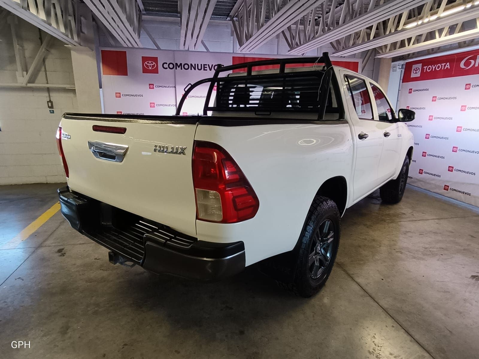 2023 Toyota Hilux 2.7 SR Doble Cabina Mt