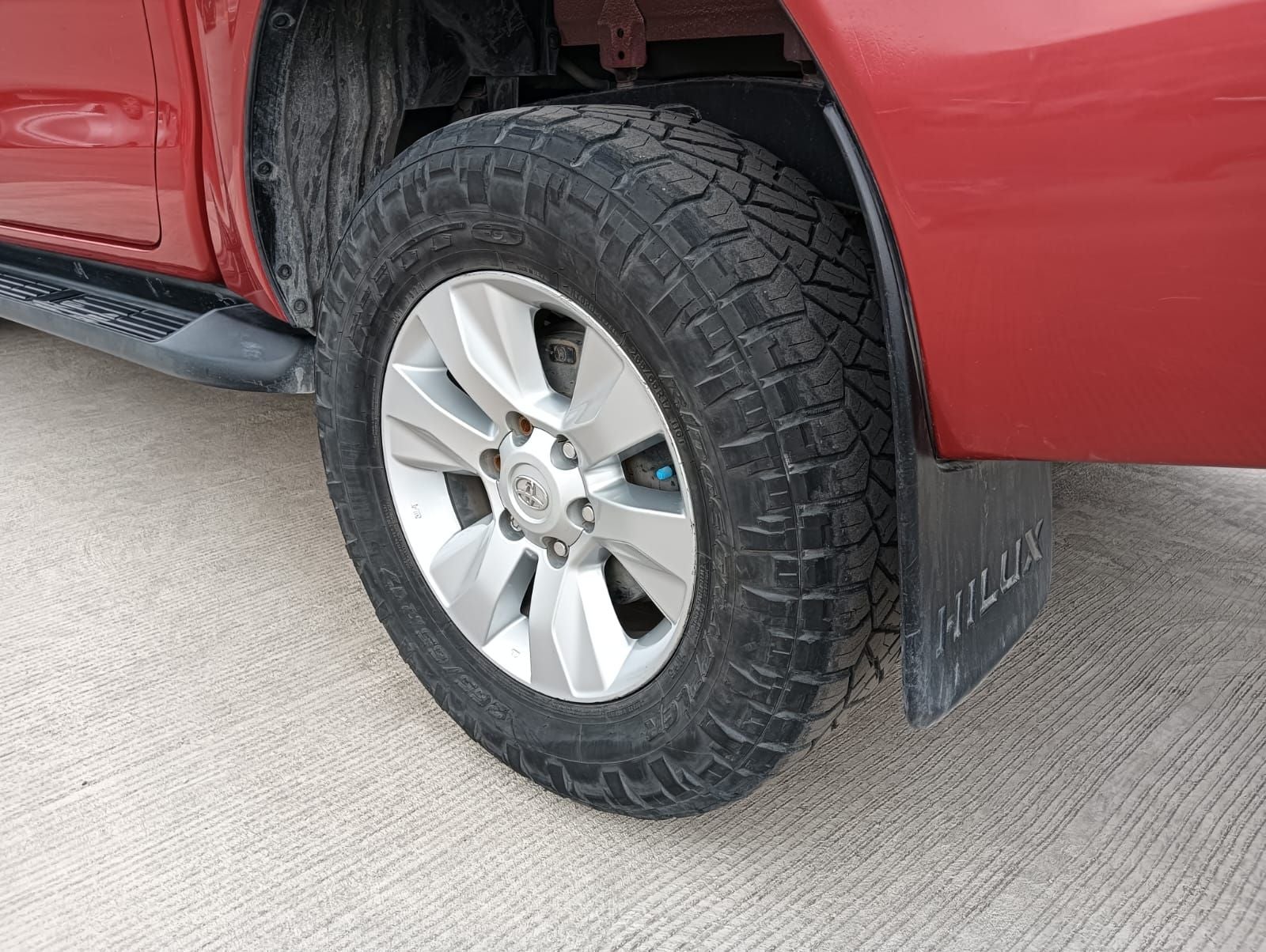 2017 Toyota Hilux 2.7 Sr Doble Cabina Mt