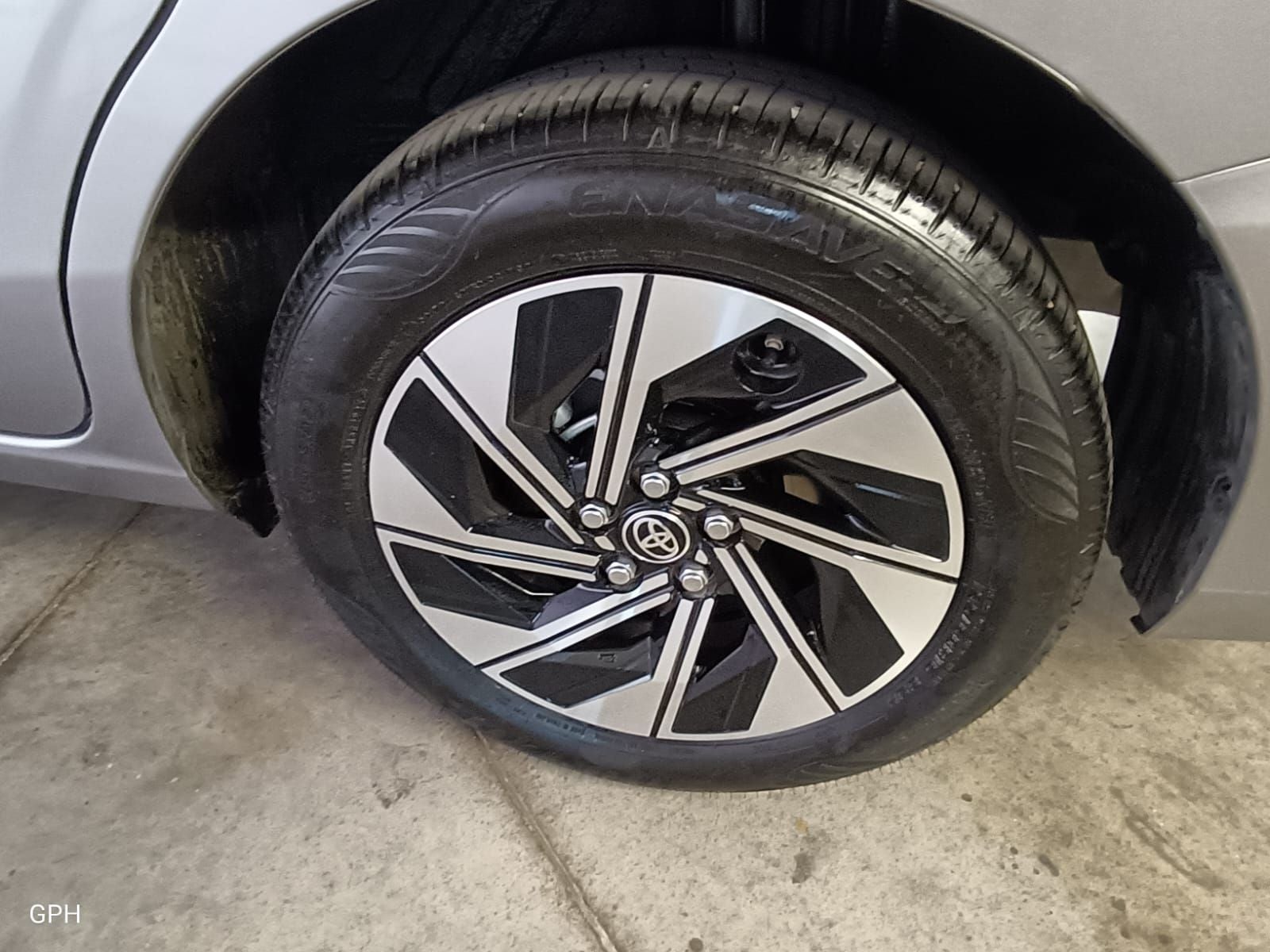 2026 Toyota Yaris 1.5 S Sedan Hev At