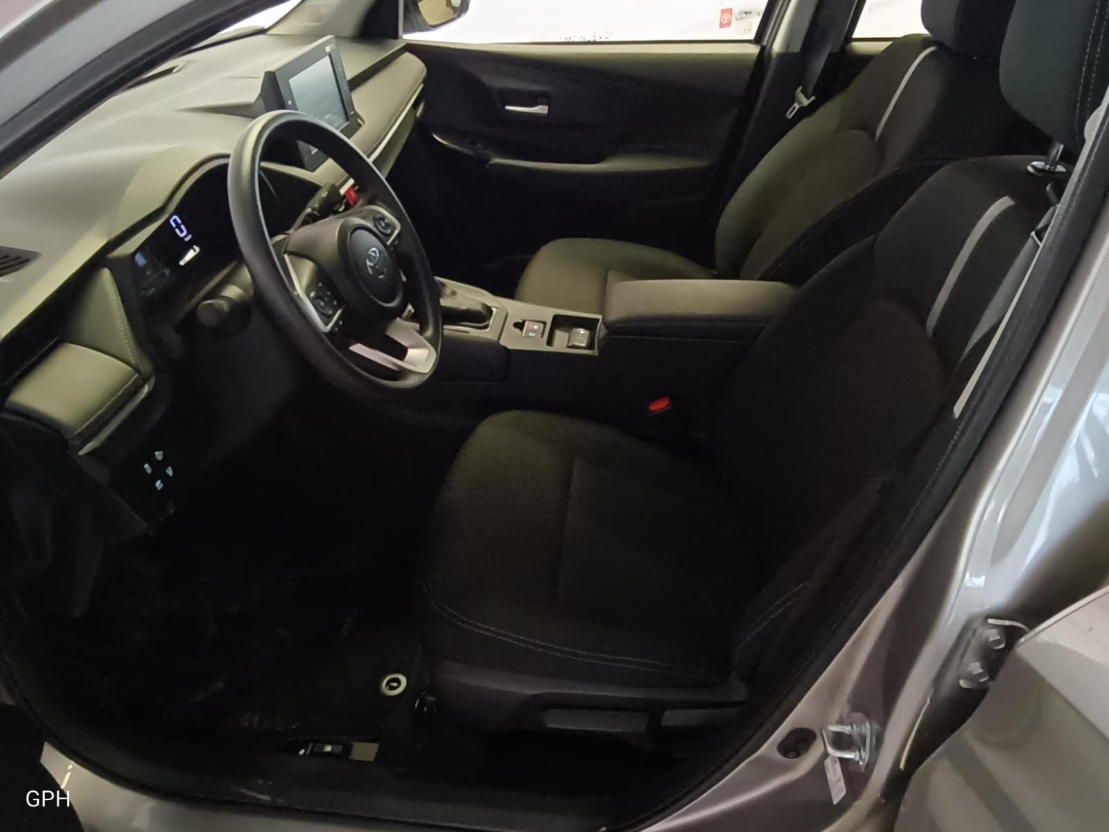2026 Toyota Yaris 1.5 S Sedan Hev At