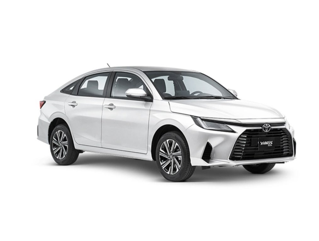 2025 Toyota YARIS SD BASE CVT